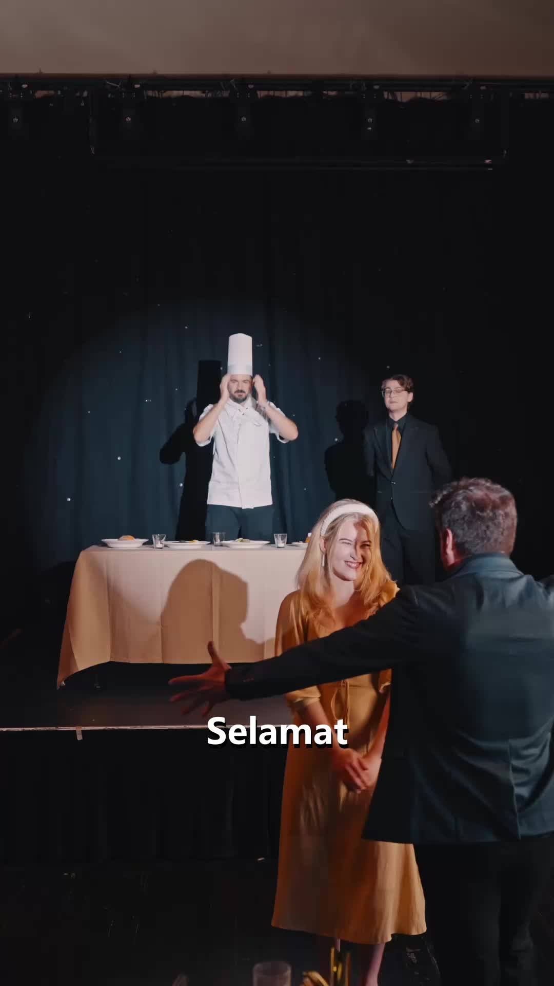 Episode 17 - Dia Memakai Topeng Koki